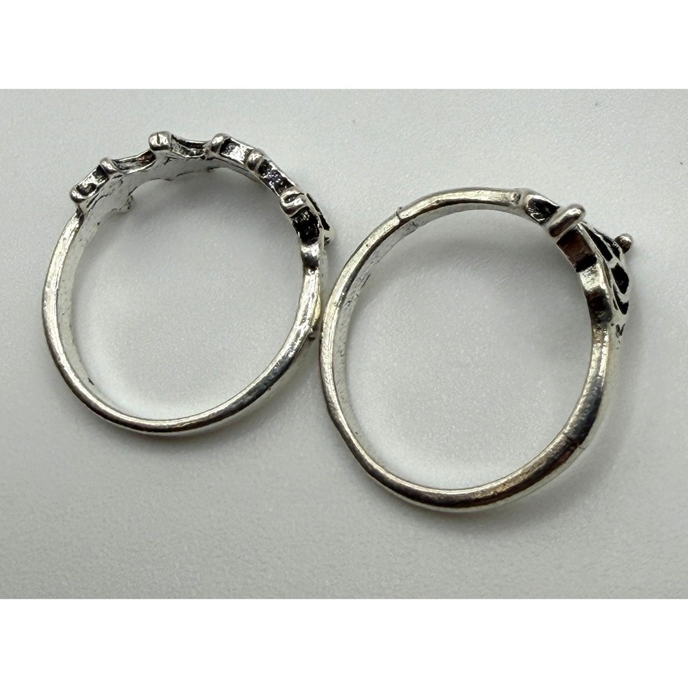 Silver Tone Double Ring Set Ghost Face Motif Spooky Halloween Size 6 - Picture 4 of 5